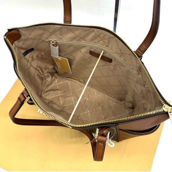 Michael Kors Large Charlotte Tote Bag & Continental Wallet Luggage Brown - Picture 7 of 13